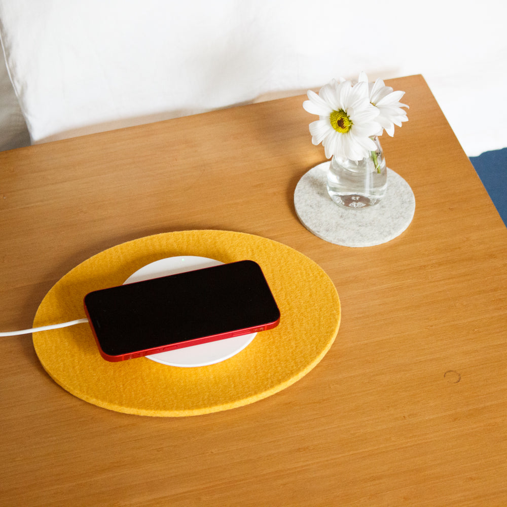 Honig Felt Oval Trivet