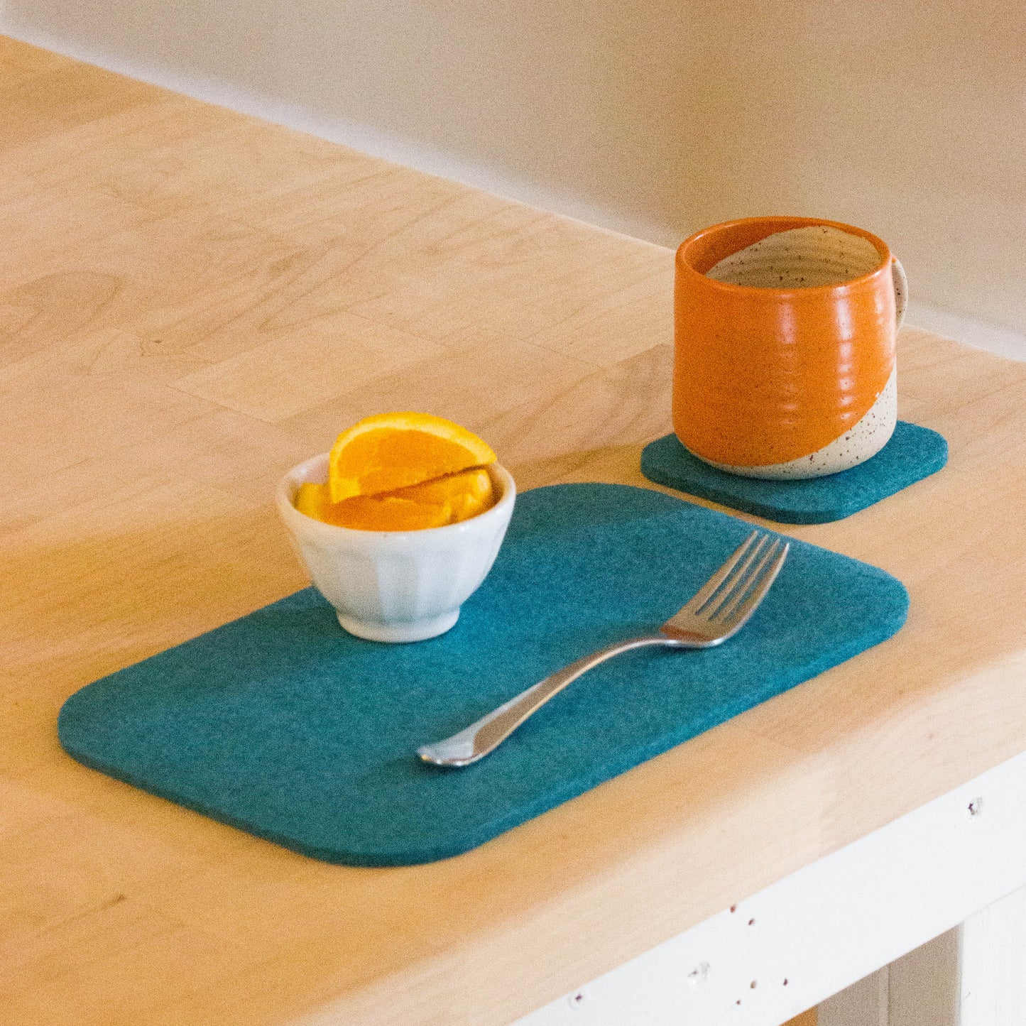 Lagune Rounded Rectangle Felt Trivet