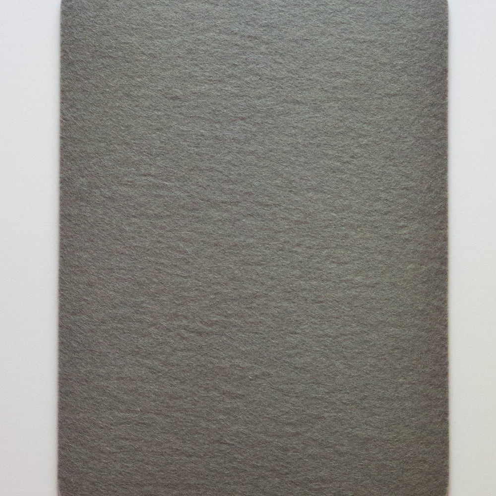 Hellgrau Rounded Rectangle Felt Trivet